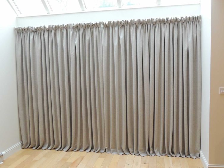 Gallery Curtains Image 5